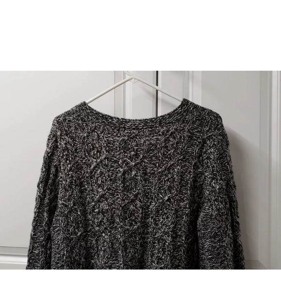 Leo & Nicole Cardigan Sweater Women's Size: XL - Picture 7 of 11